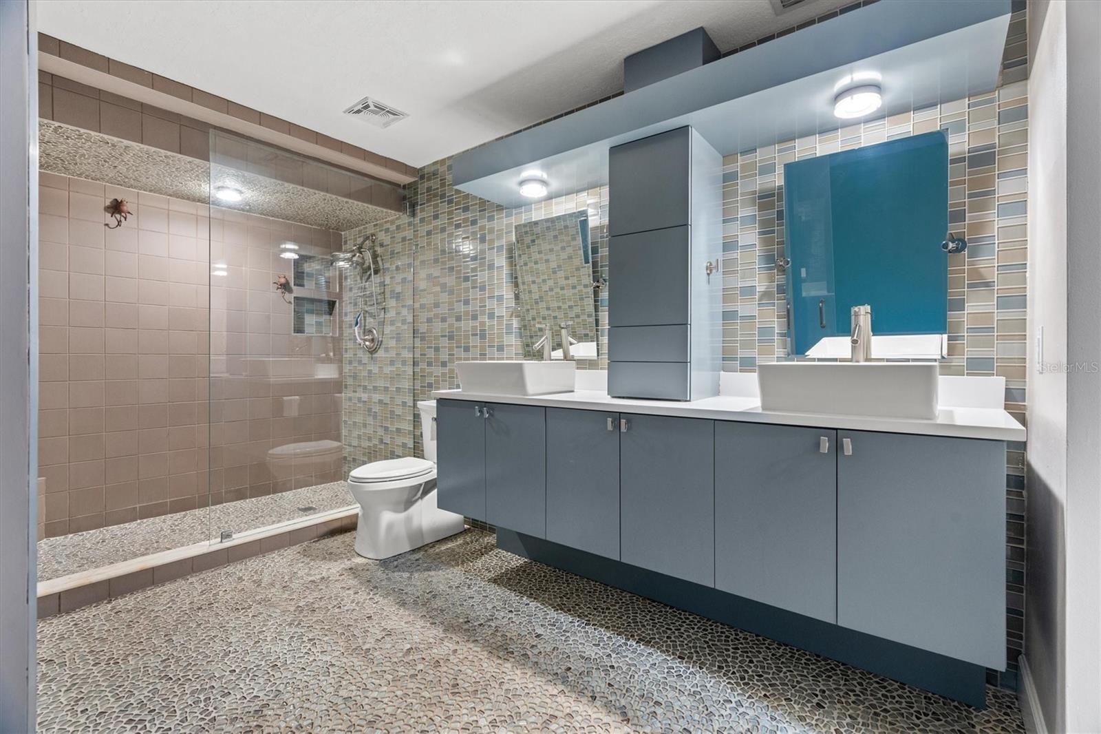 Image 28 of 63 For 114 Juniper Lane