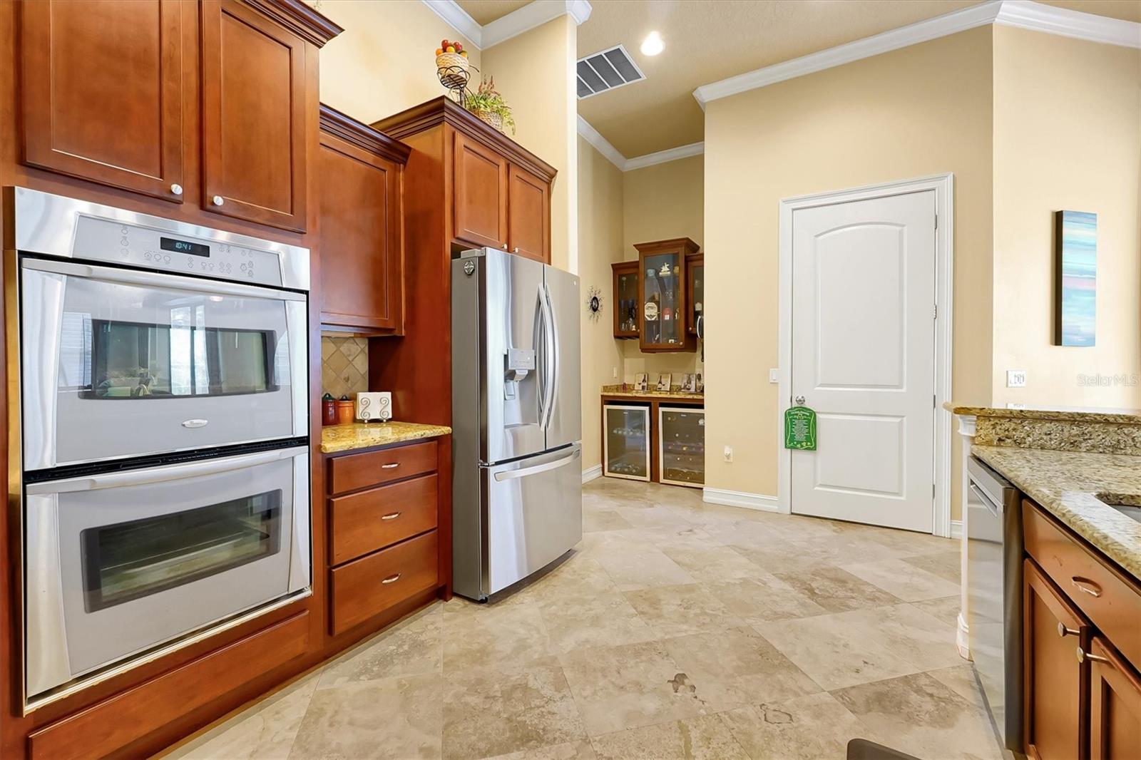 Image 11 of 68 For 12012 Rambling Oak Boulevard