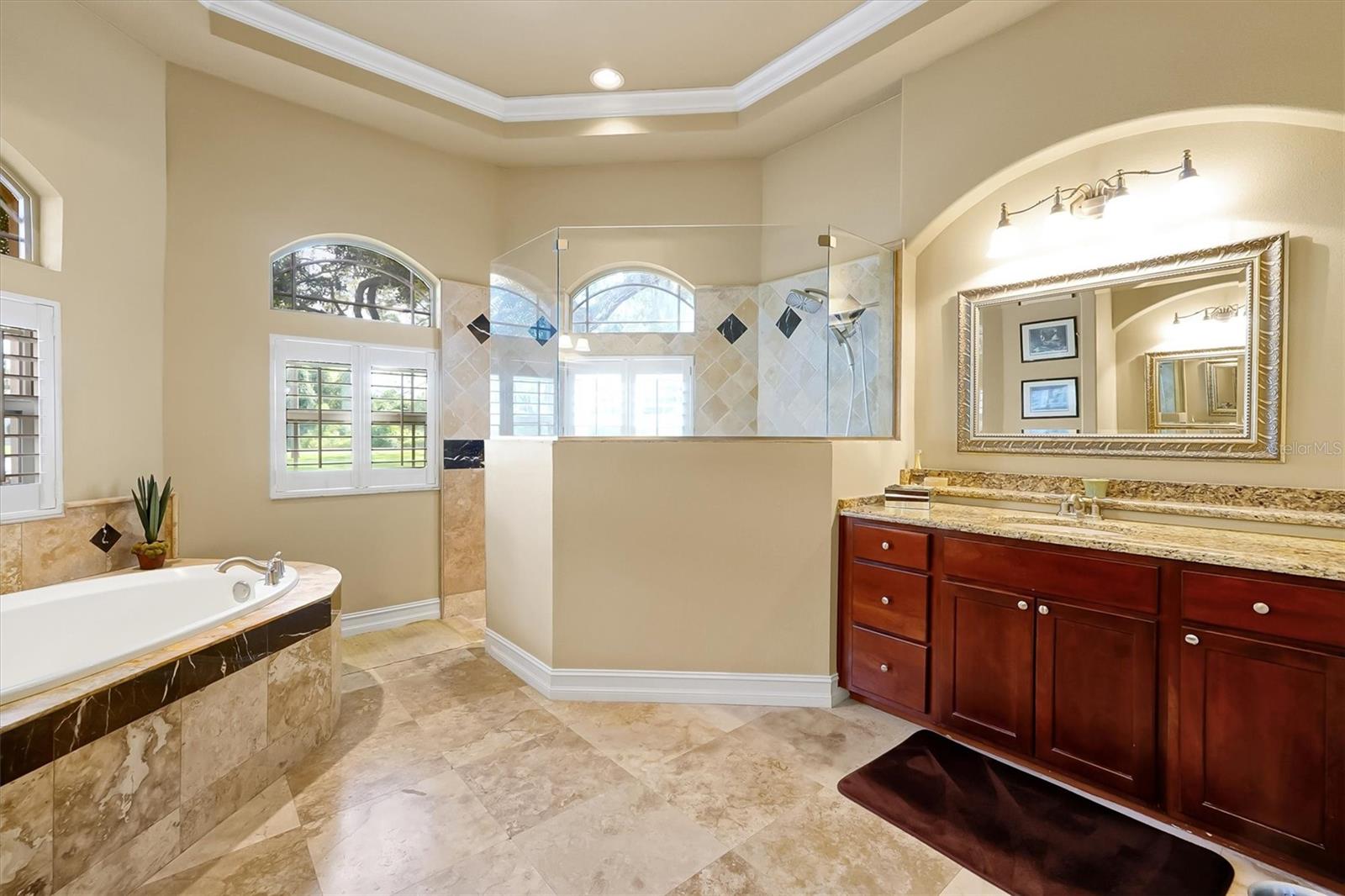 Image 25 of 68 For 12012 Rambling Oak Boulevard