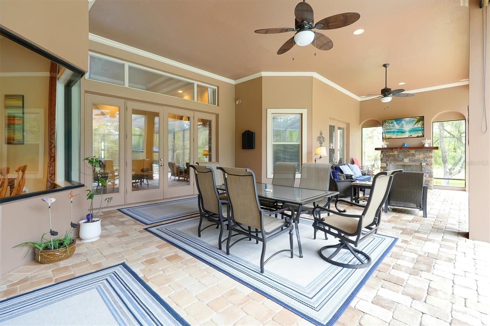 Image 42 of 68 For 12012 Rambling Oak Boulevard