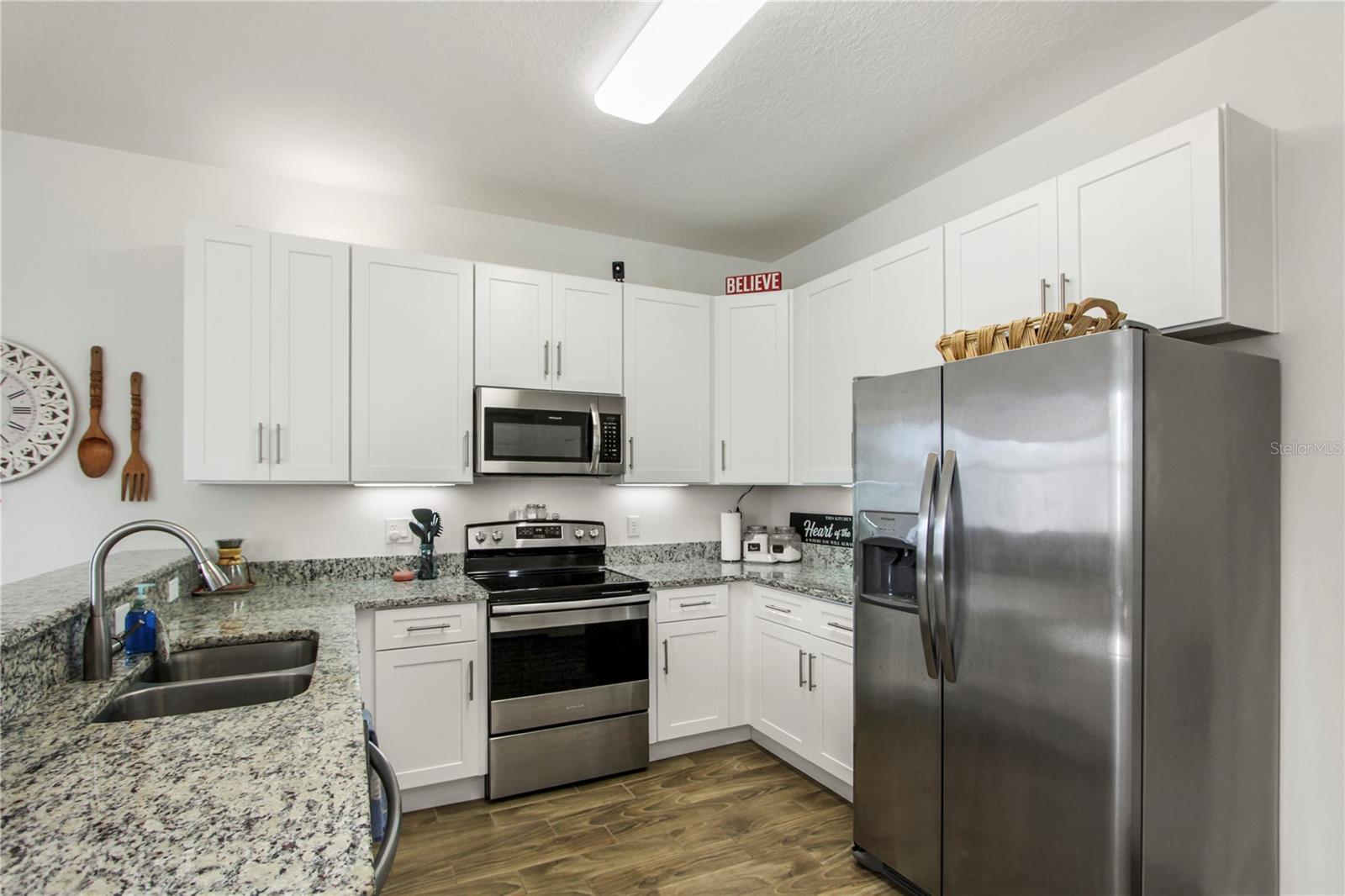 Image 12 of 35 For 142 Pineview Drive