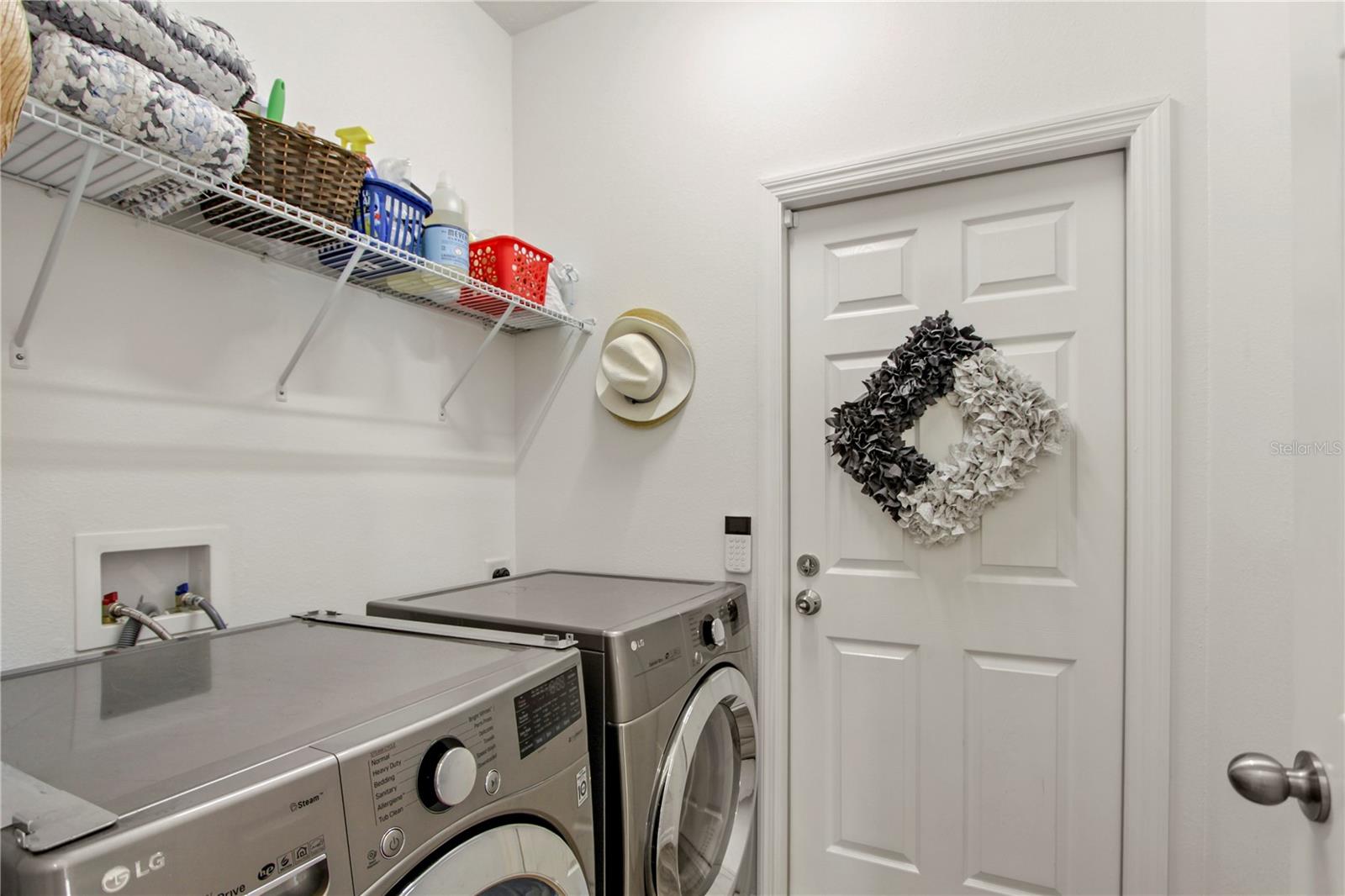 Image 25 of 35 For 142 Pineview Drive