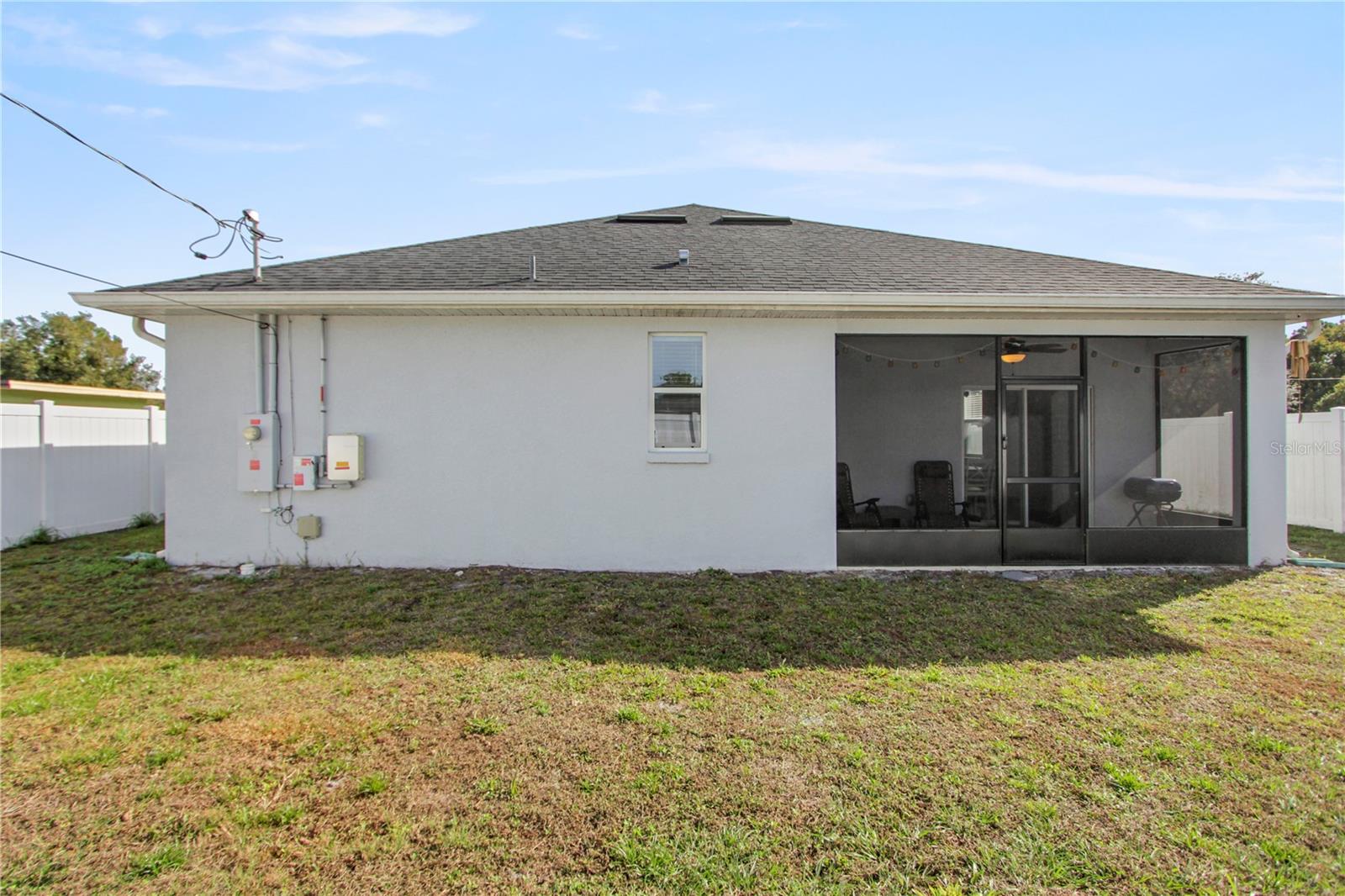 Image 29 of 35 For 142 Pineview Drive