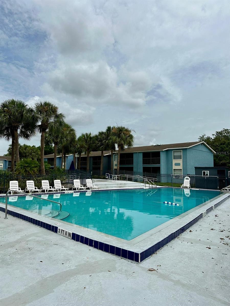 Image 32 of 33 For 2519 Alafaya Trail 34