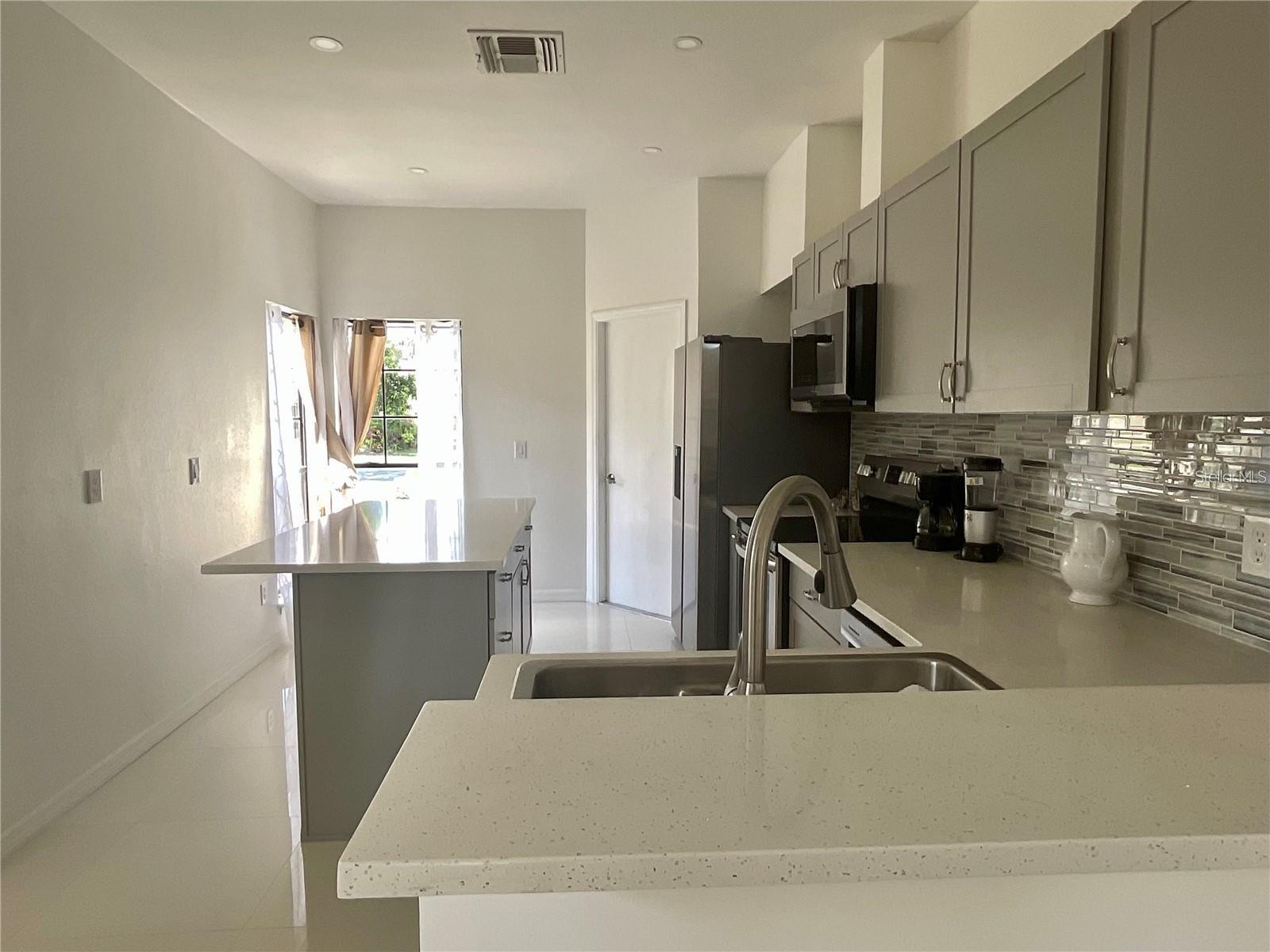 Image 7 of 33 For 133 Thornberry Drive