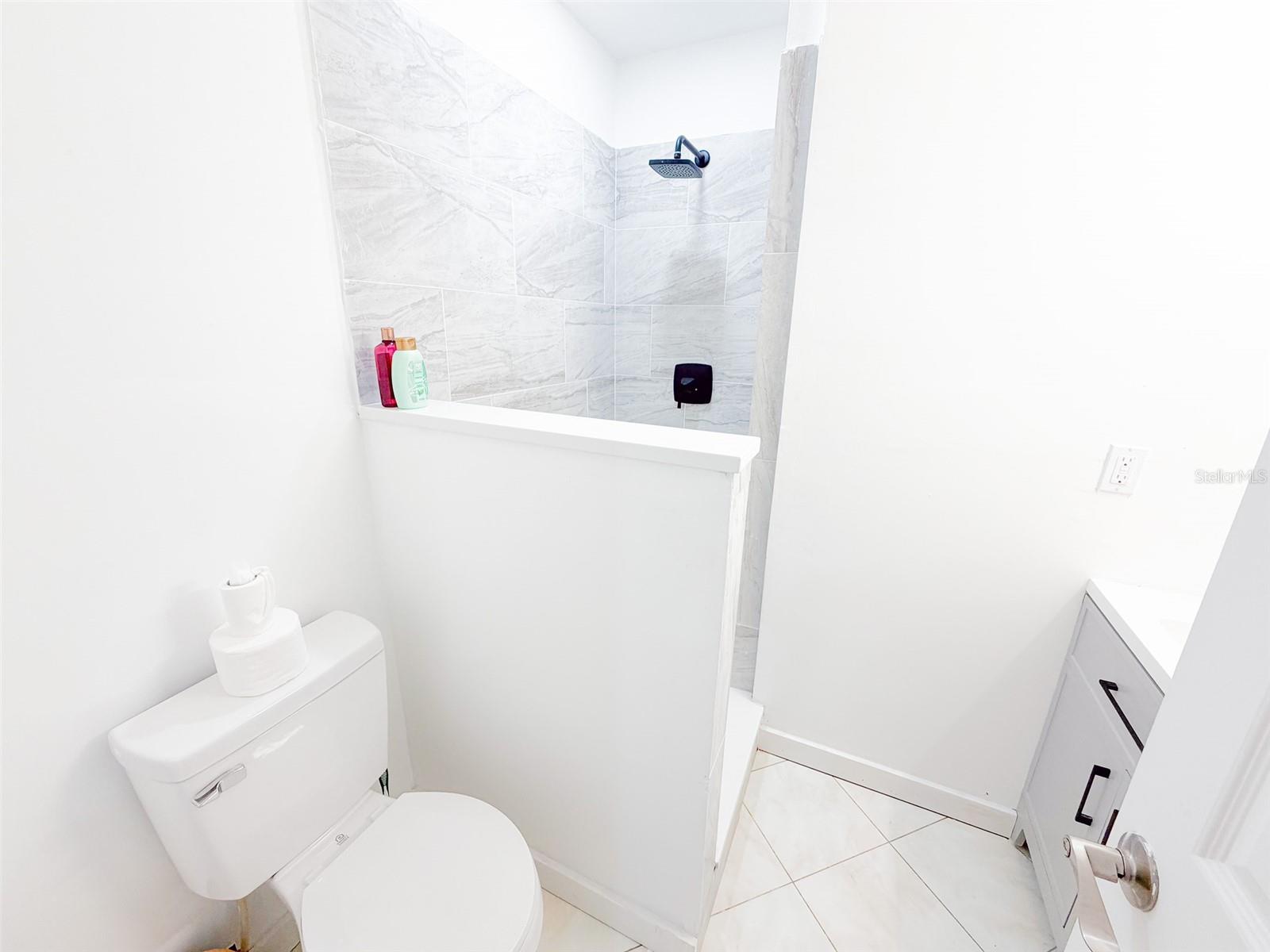 Image 12 of 25 For 10246 Turkey Lake Road 163