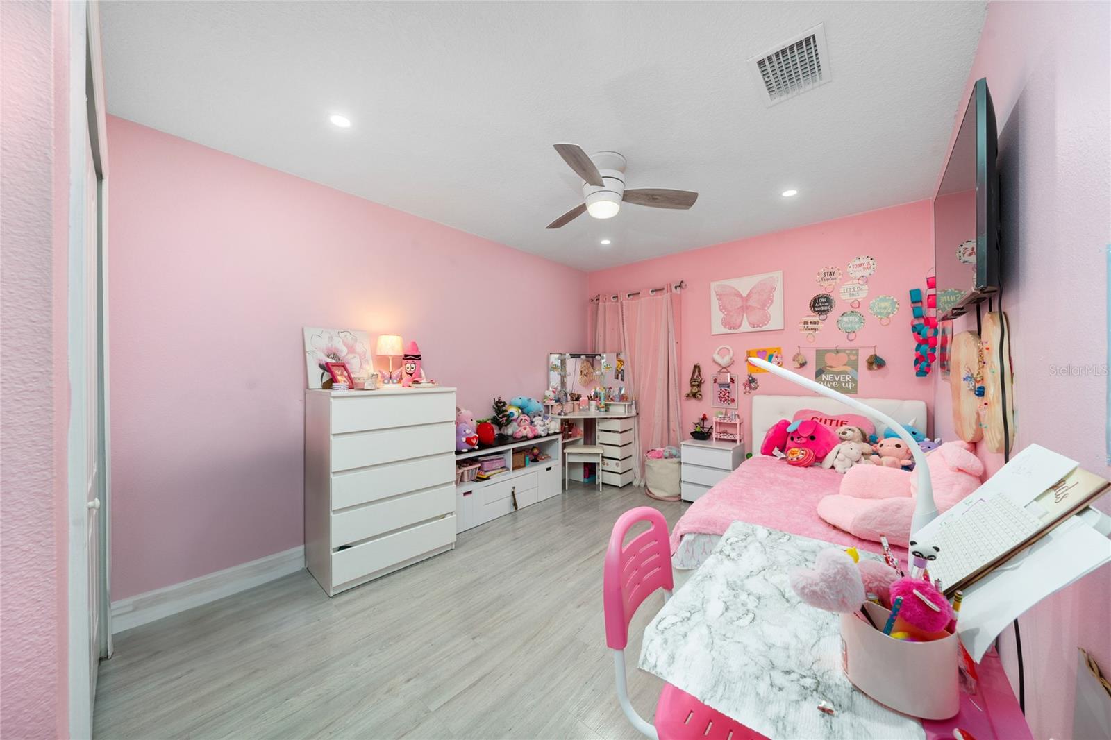 Image 22 of 45 For 14330 Lechale Drive