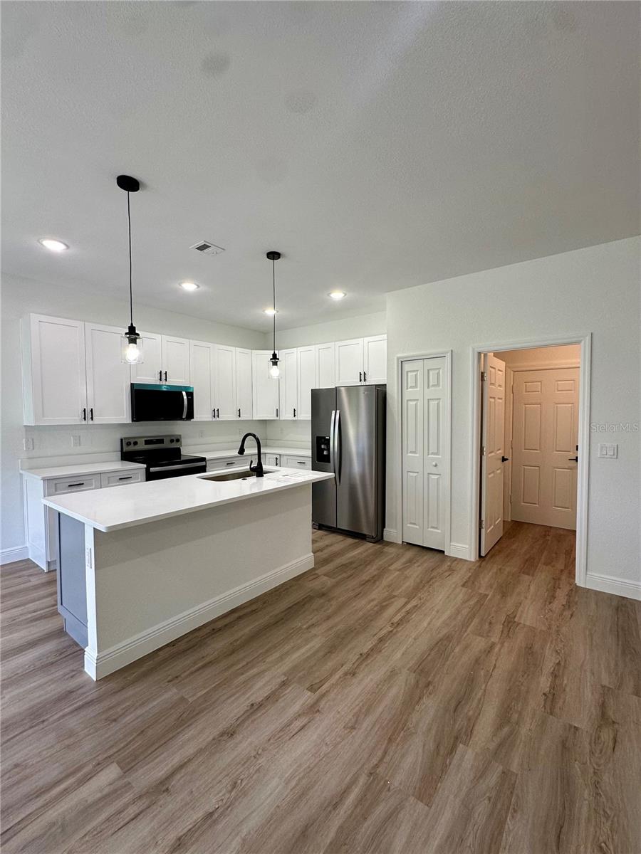 Image 13 of 24 For 3160 San Mateo Drive