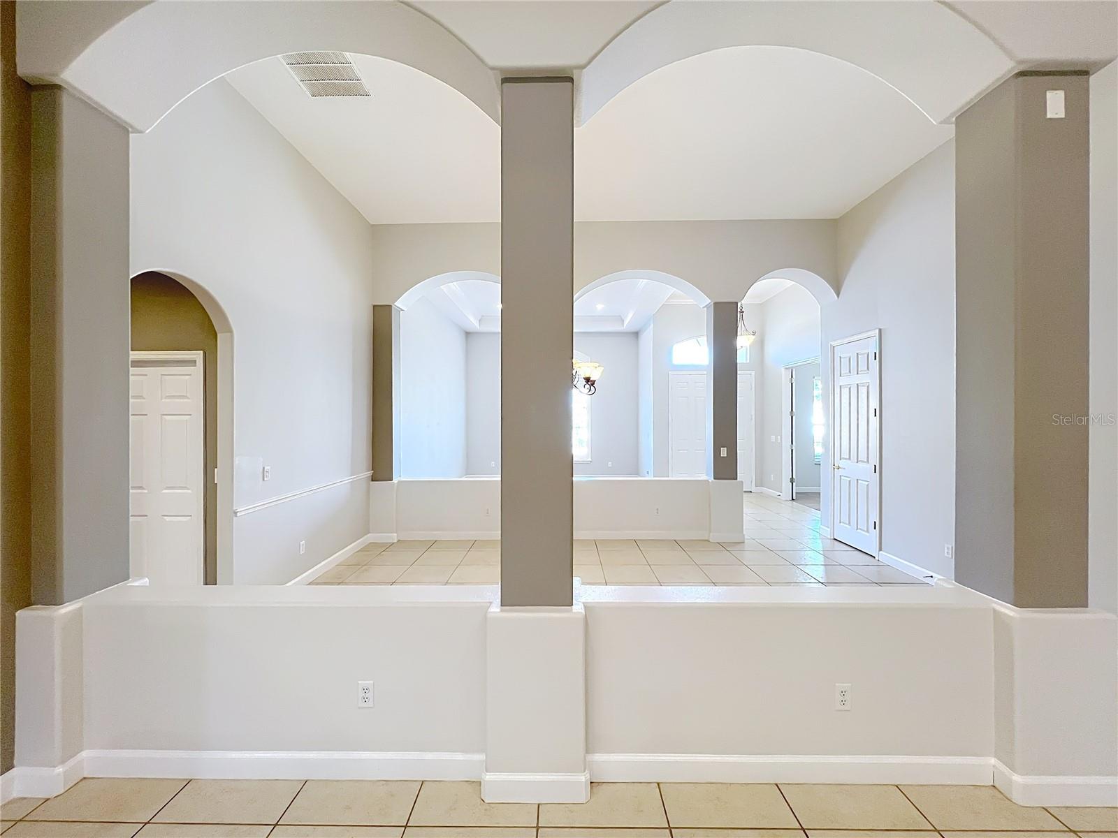 Image 16 of 55 For 2830 Cardassi Drive