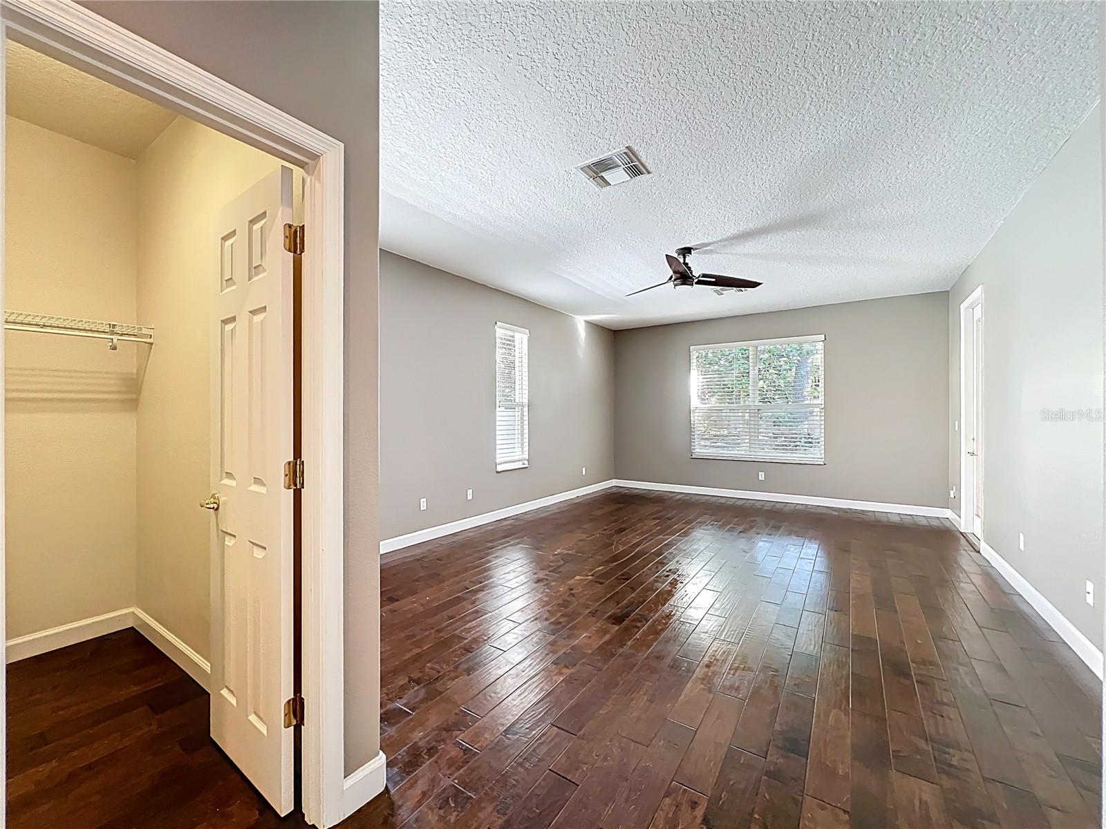 Image 28 of 55 For 2830 Cardassi Drive