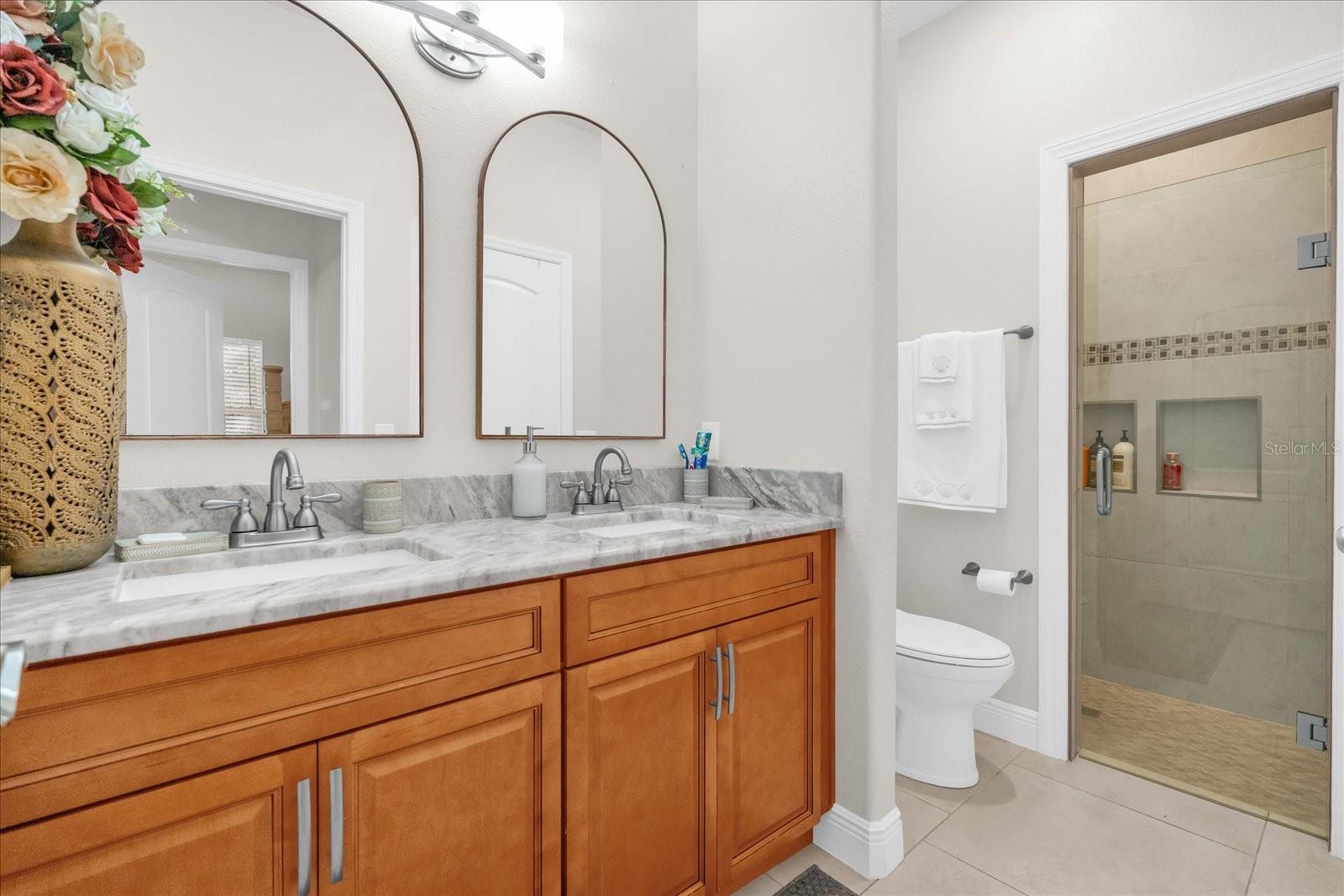 Image 13 of 47 For 705 Lenox Place