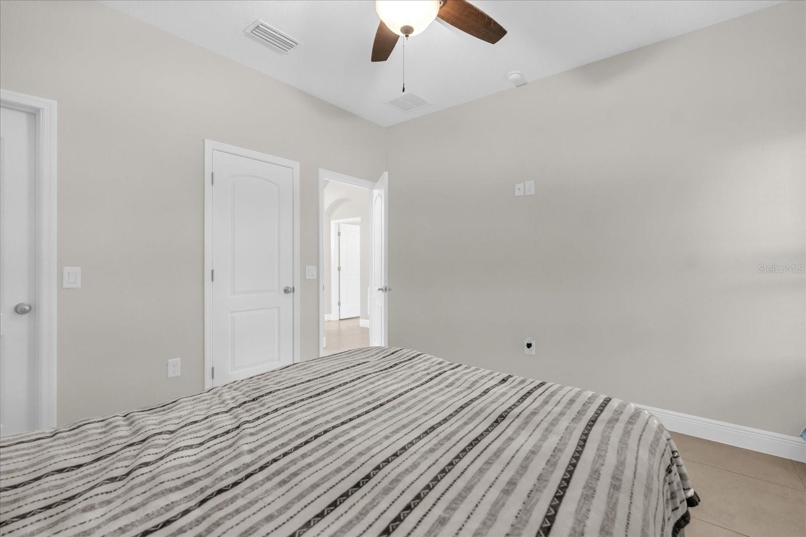 Image 31 of 47 For 705 Lenox Place