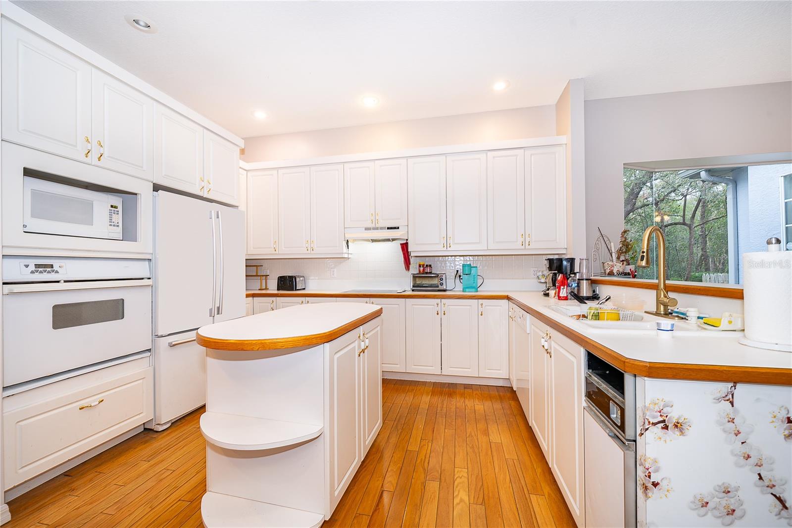 Image 18 of 40 For 125 Trade Winds Road