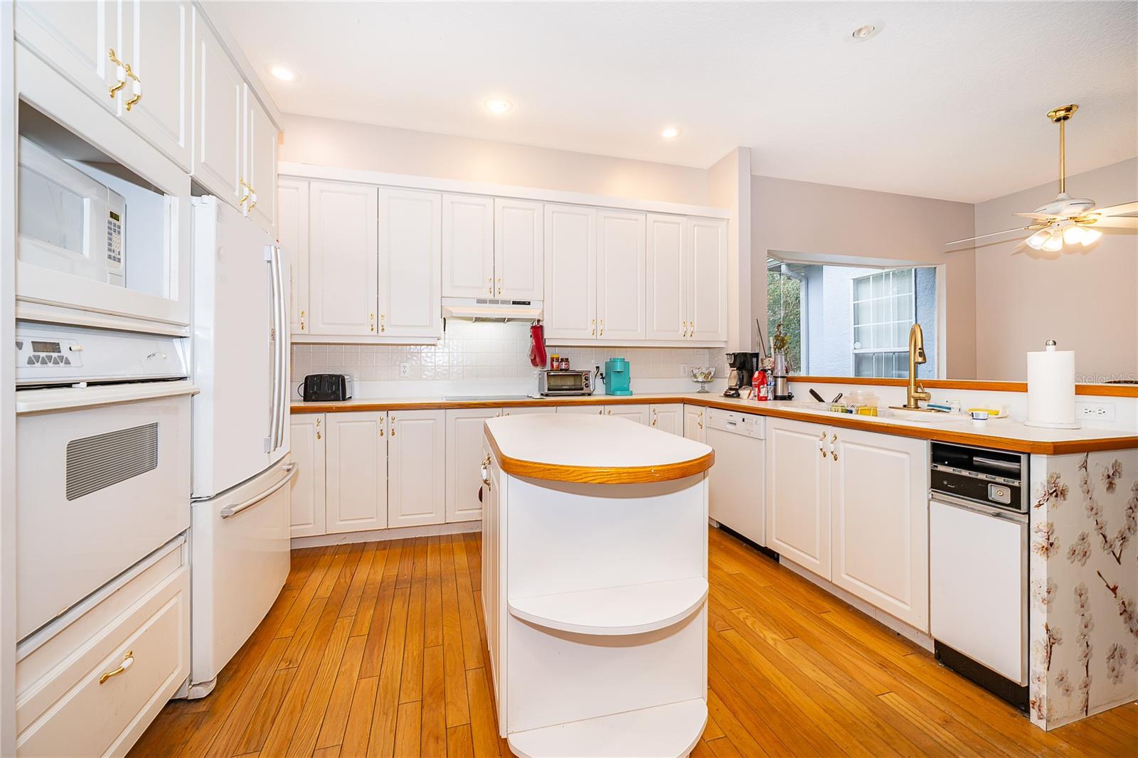 Image 19 of 40 For 125 Trade Winds Road