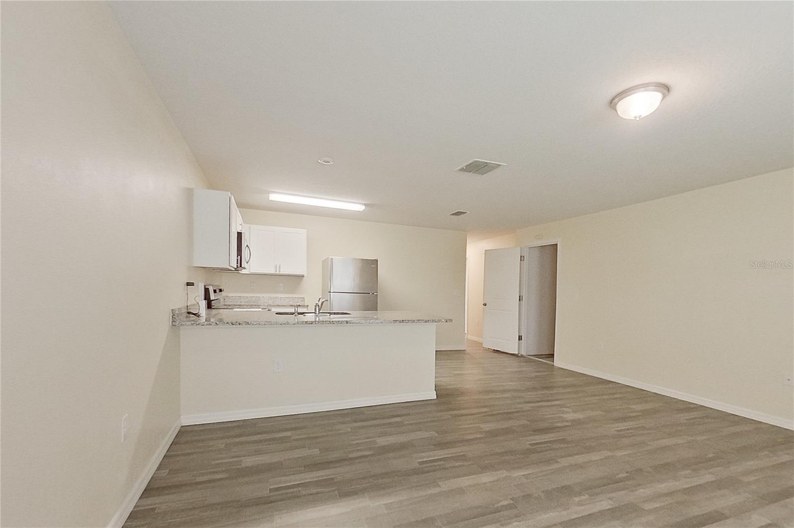 Image 3 of 17 For 27008 Anthony Avenue