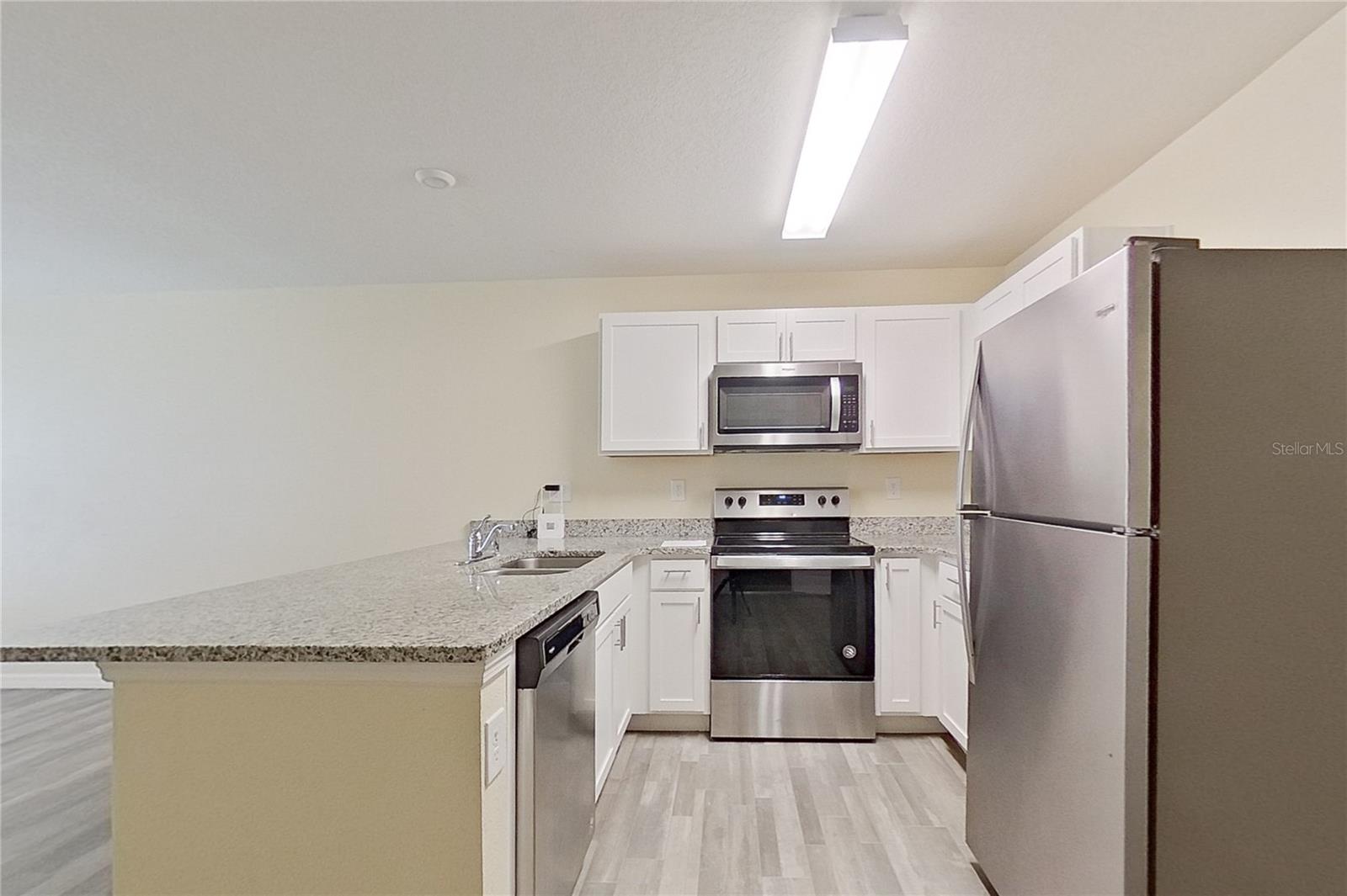 Image 7 of 17 For 27008 Anthony Avenue