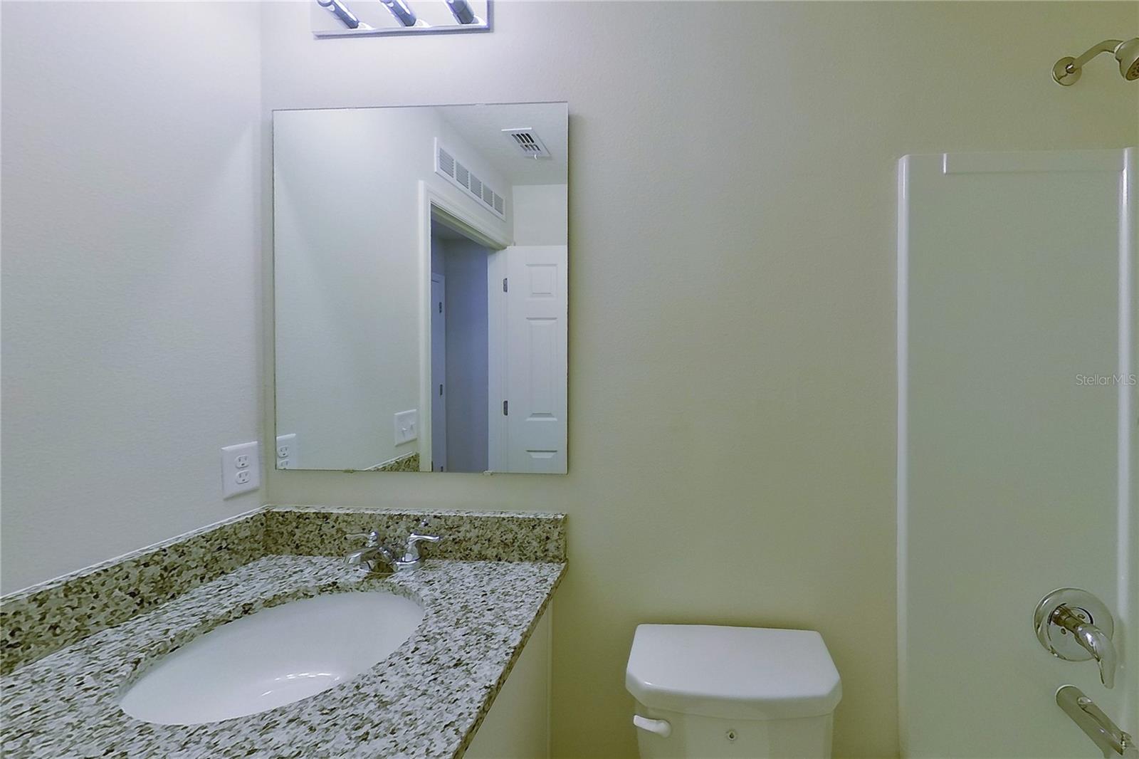 Image 16 of 21 For 1762 Nebraska Loop