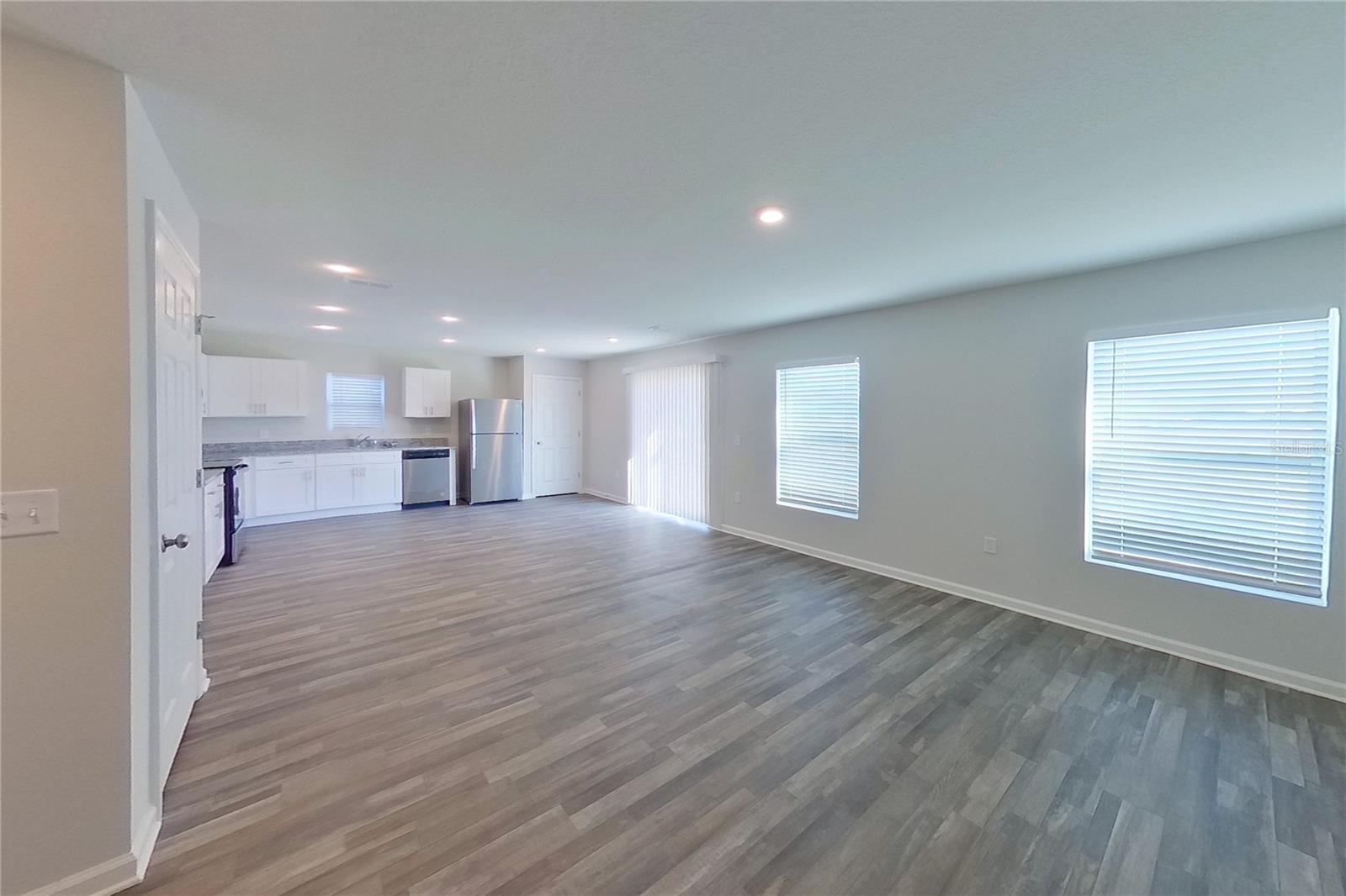 Image 3 of 21 For 1762 Nebraska Loop