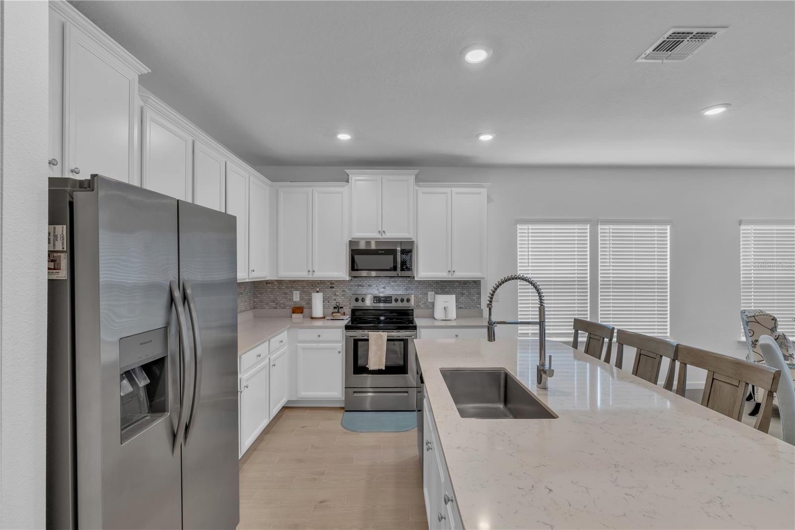 Image 18 of 25 For 7412 76th Terrace