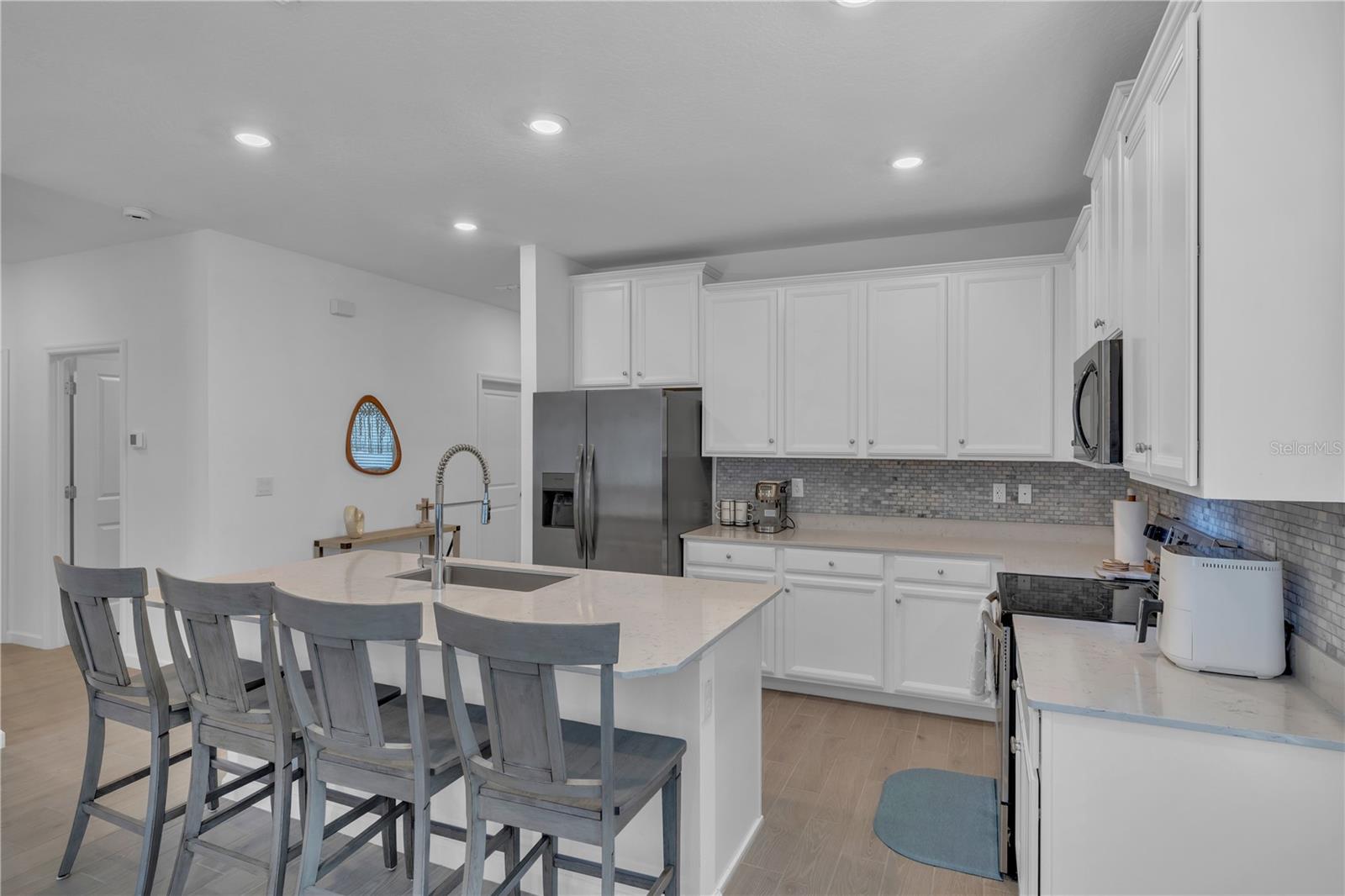 Image 3 of 25 For 7412 76th Terrace