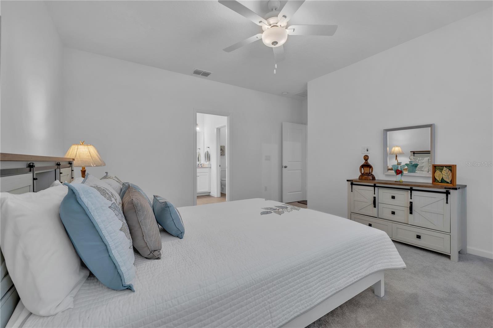 Image 6 of 25 For 7412 76th Terrace