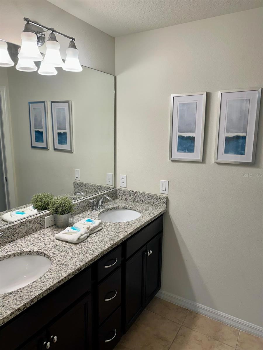 Image 12 of 48 For 1941 Nice Court