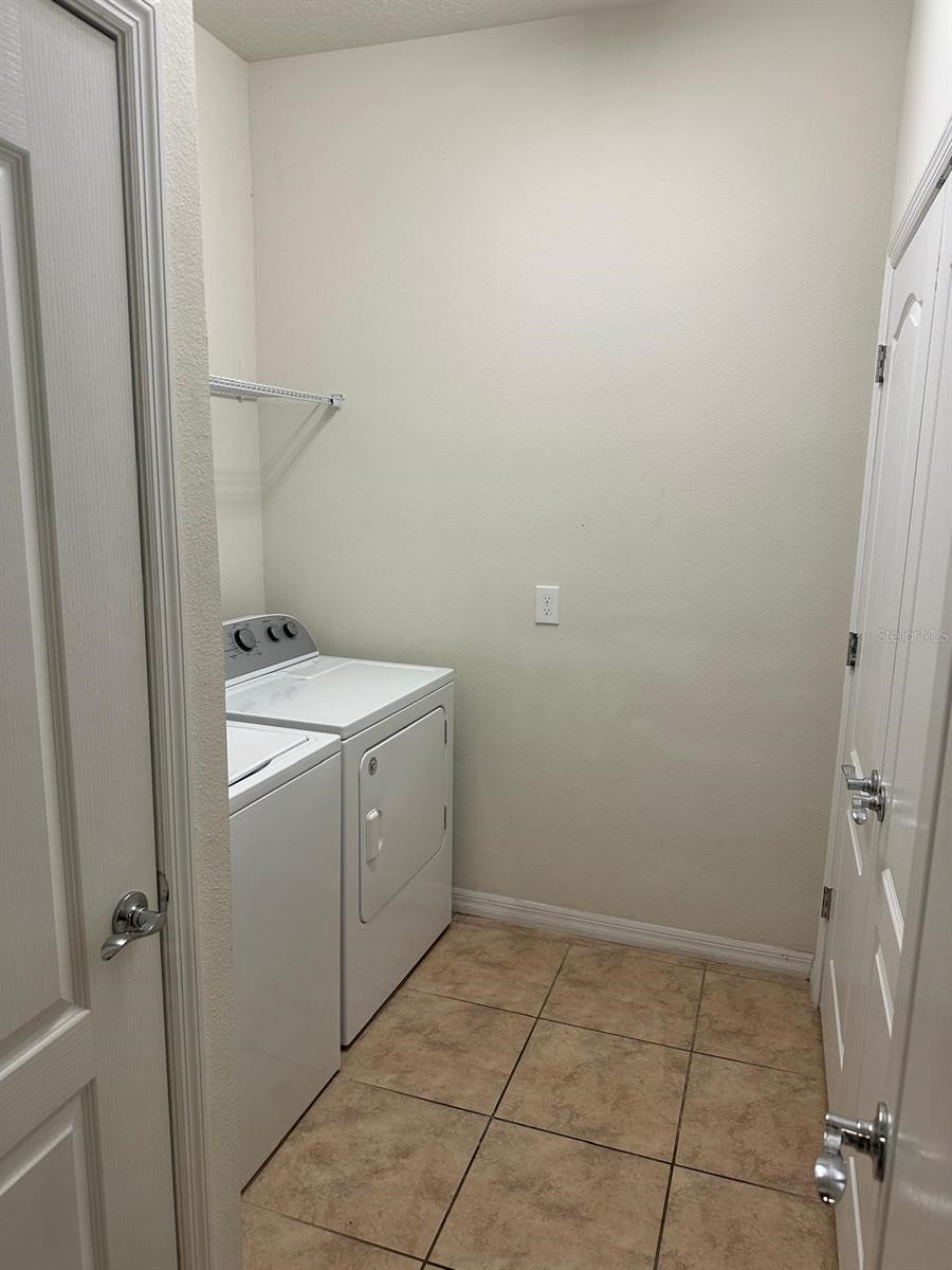 Image 15 of 48 For 1941 Nice Court