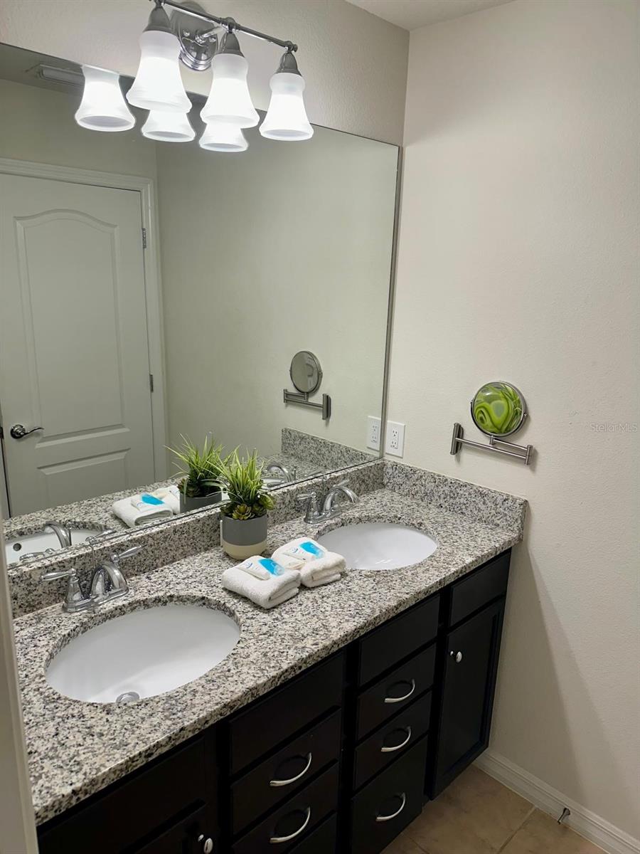 Image 17 of 48 For 1941 Nice Court