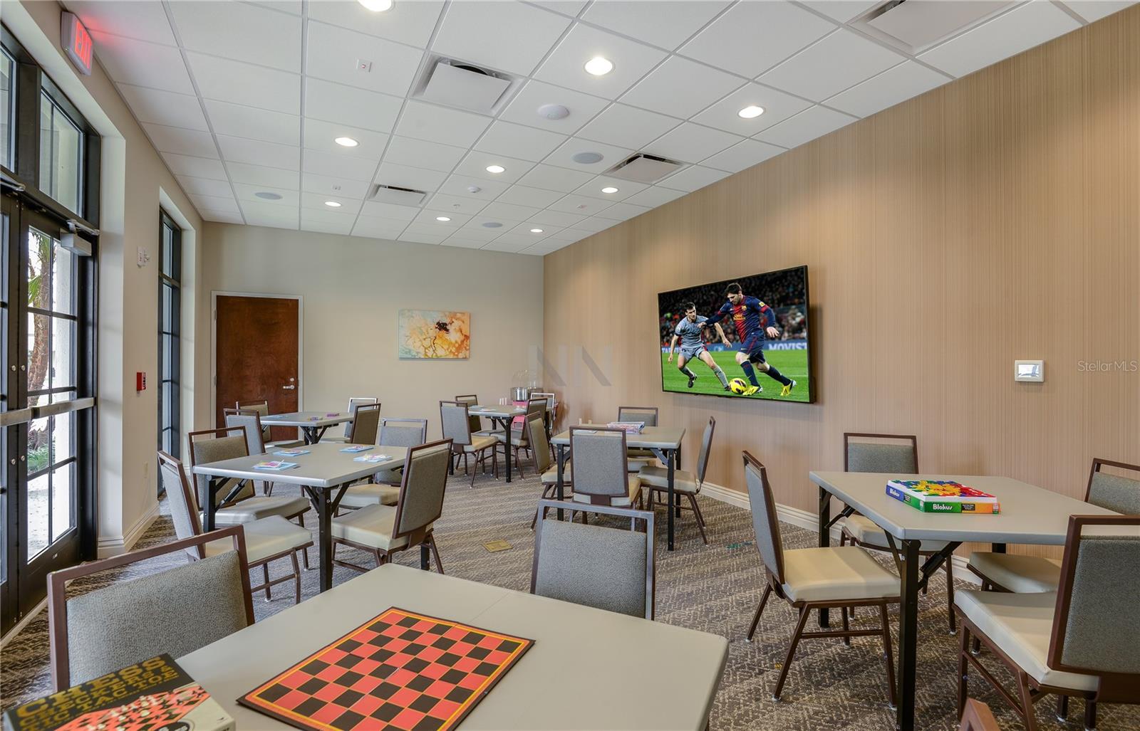 Image 38 of 48 For 1941 Nice Court