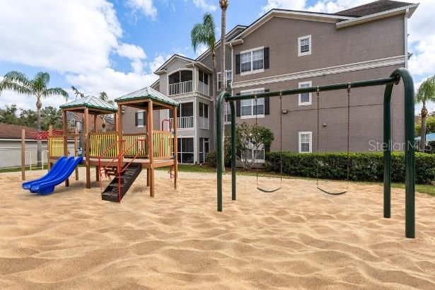 Image 12 of 16 For 3373 Kirkman Road 939