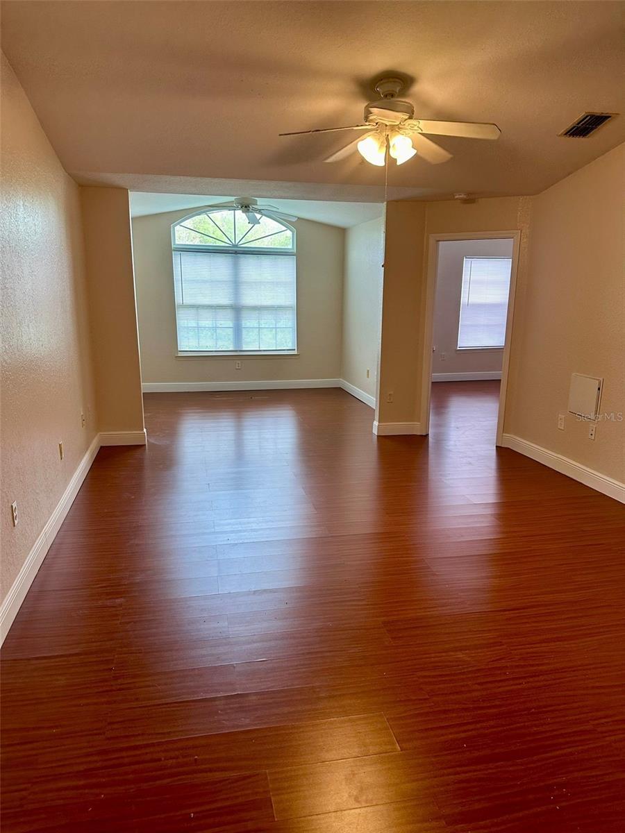 Image 3 of 16 For 3373 Kirkman Road 939