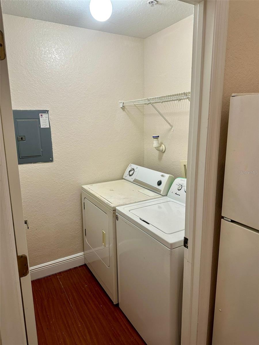 Image 8 of 16 For 3373 Kirkman Road 939