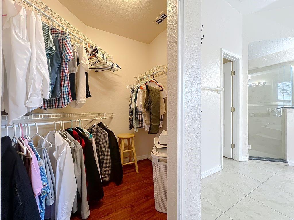 Image 23 of 51 For 2840 Lexington Court