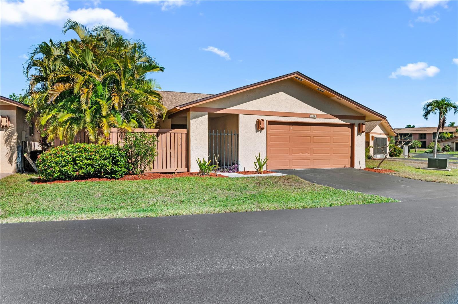 Details for 6479 Royal Woods Drive, FORT MYERS, FL 33908