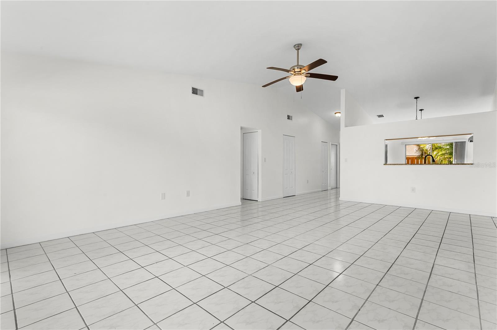 Image 13 of 21 For 6479 Royal Woods Drive