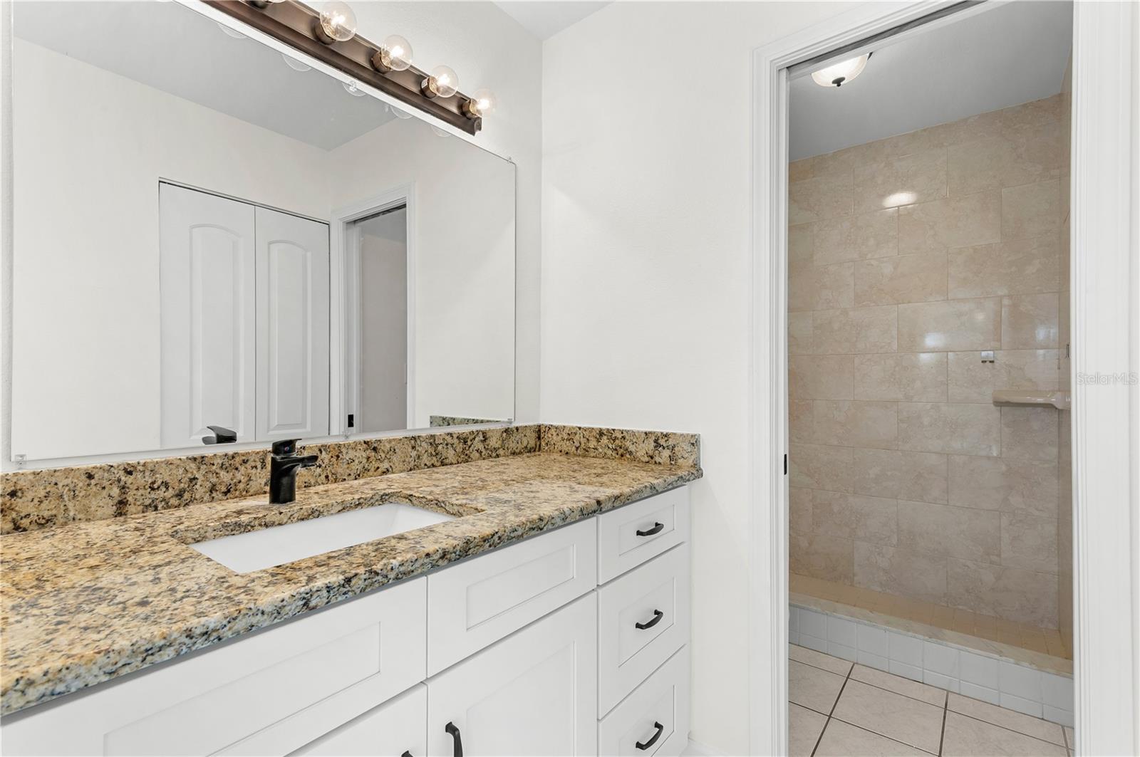 Image 15 of 21 For 6479 Royal Woods Drive