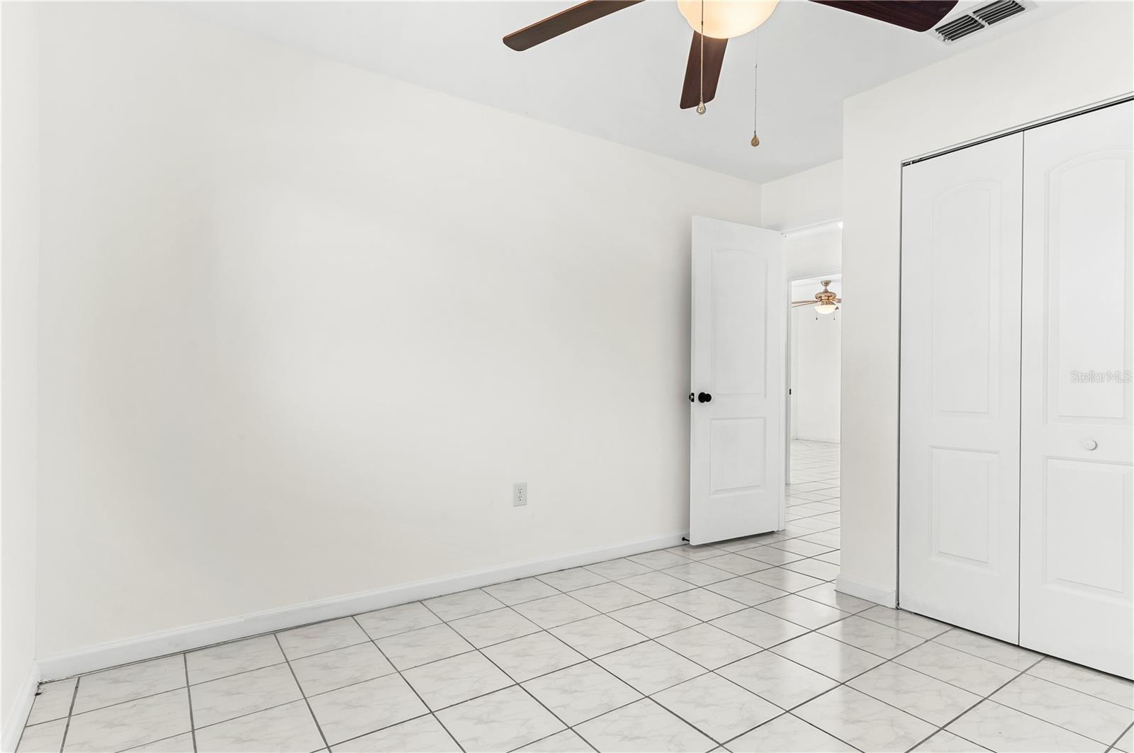 Image 17 of 21 For 6479 Royal Woods Drive