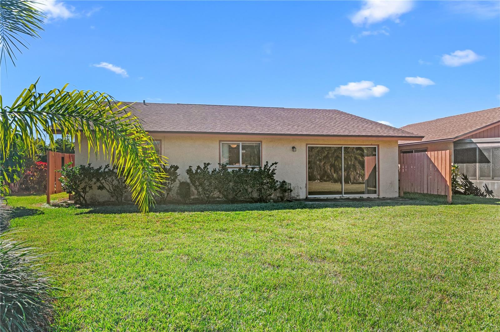 Image 4 of 21 For 6479 Royal Woods Drive