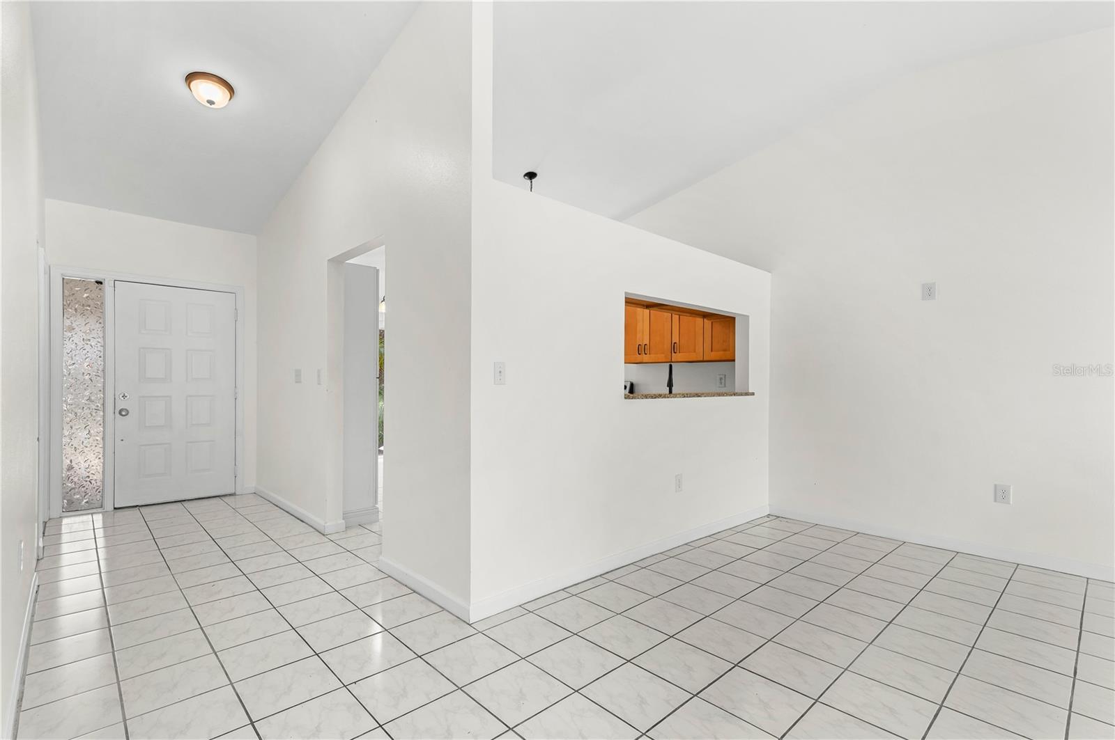 Image 9 of 21 For 6479 Royal Woods Drive