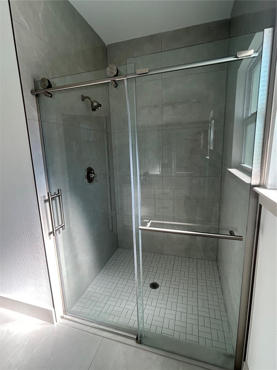 Image 17 of 31 For 1531 Gainsboro Lane