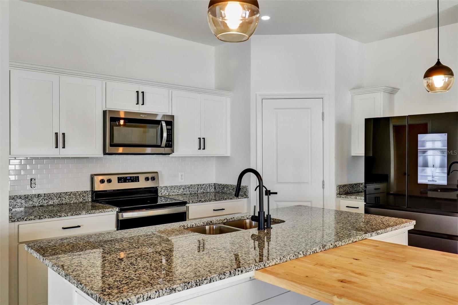 Image 10 of 54 For 5860 Bovine Drive