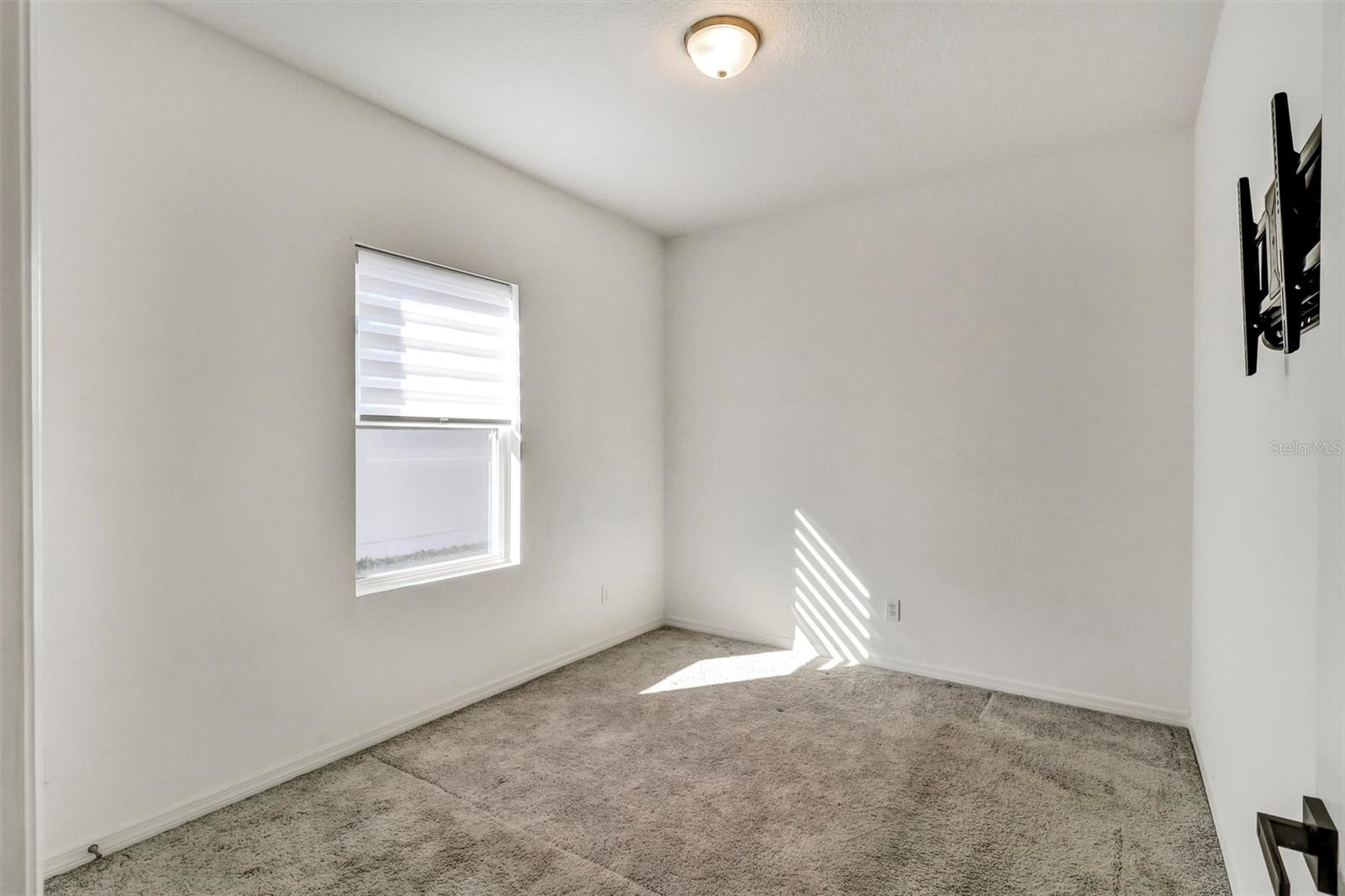 Image 29 of 54 For 5860 Bovine Drive