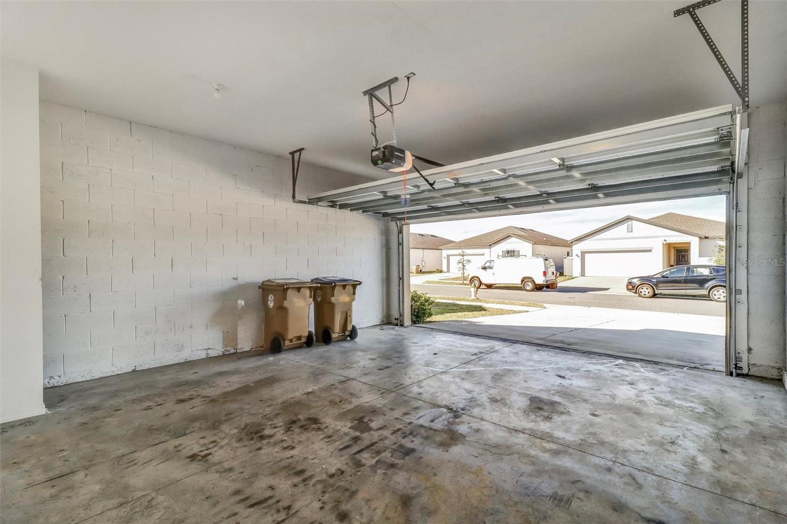 Image 33 of 54 For 5860 Bovine Drive