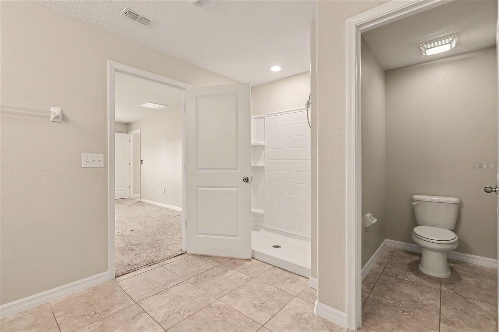 Image 12 of 20 For 327 Cascade Bend Drive