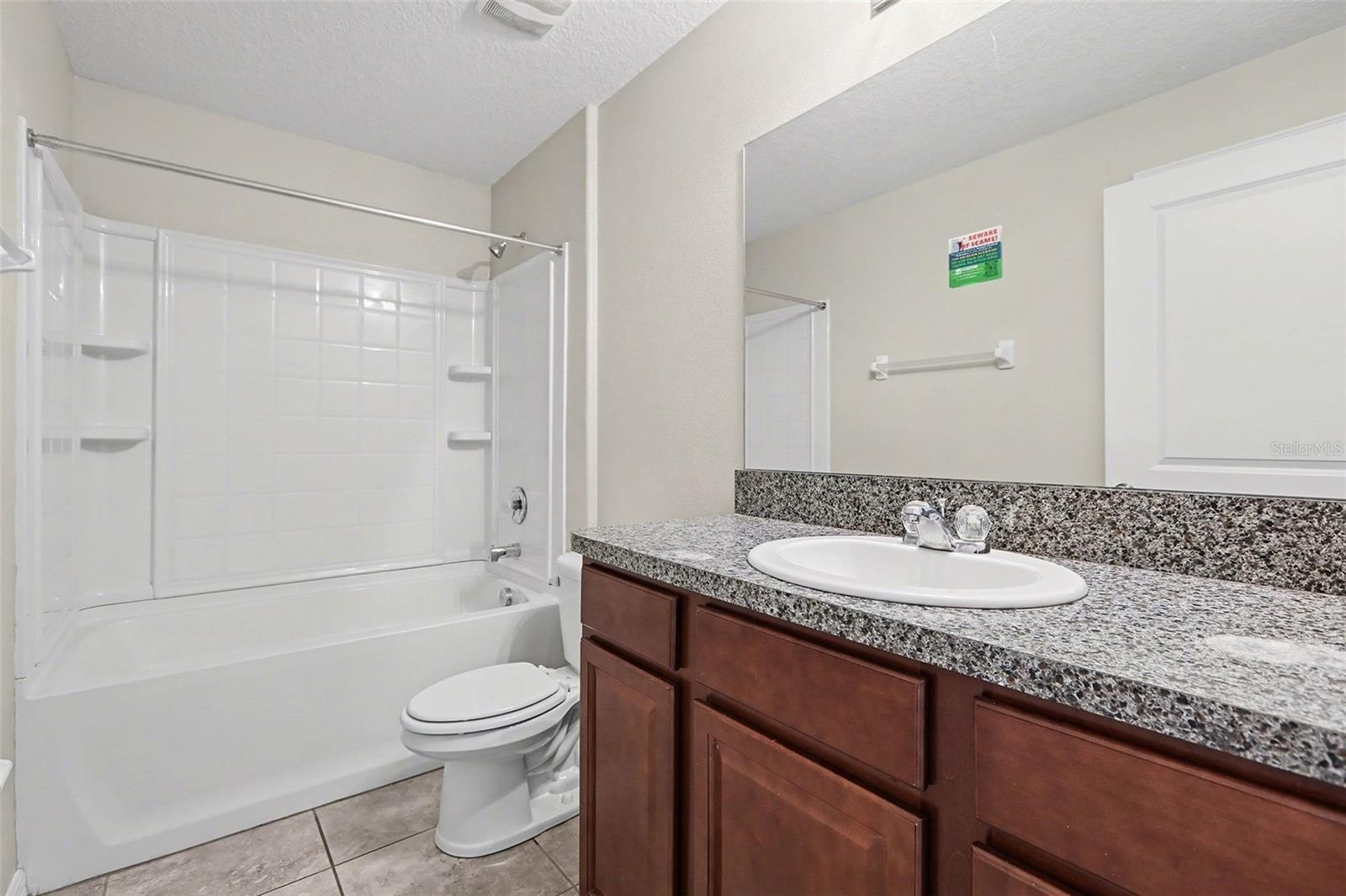 Image 19 of 20 For 327 Cascade Bend Drive