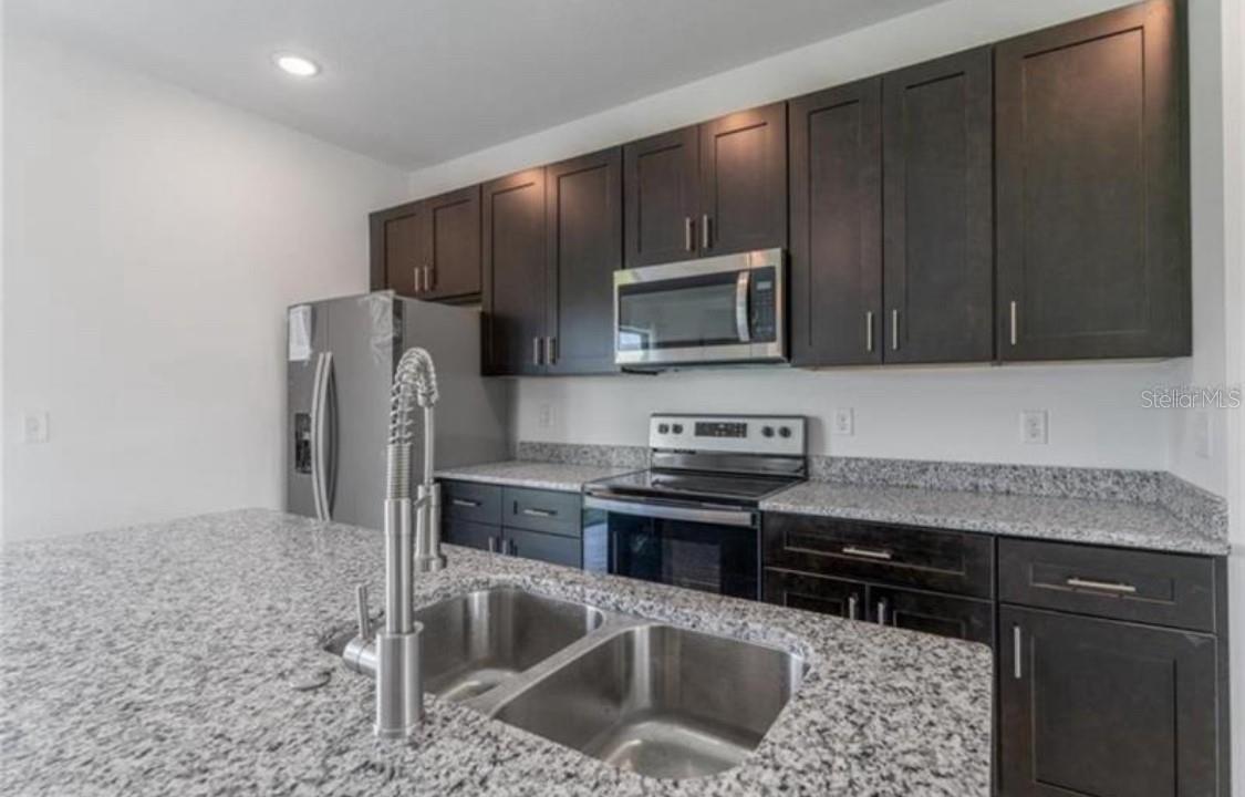 Image 13 of 27 For 799 Country Club Boulevard