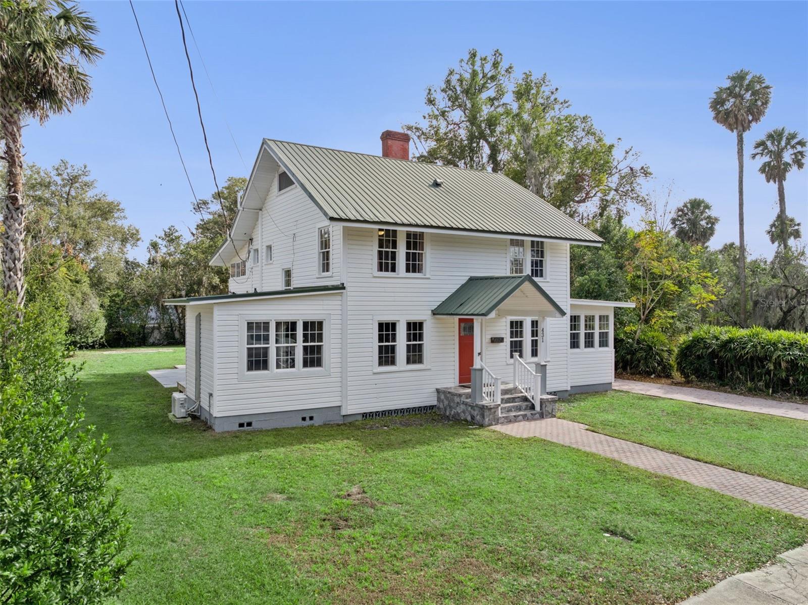 Image 3 of 49 For 431 Sans Souci Avenue