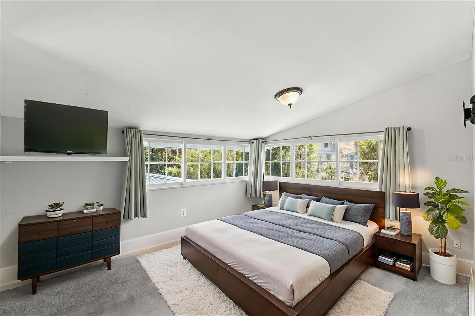 Image 34 of 49 For 431 Sans Souci Avenue