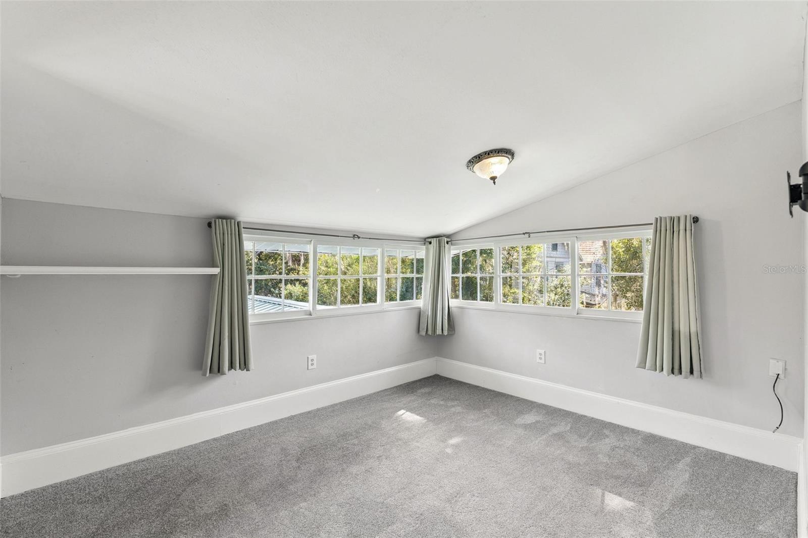 Image 35 of 49 For 431 Sans Souci Avenue