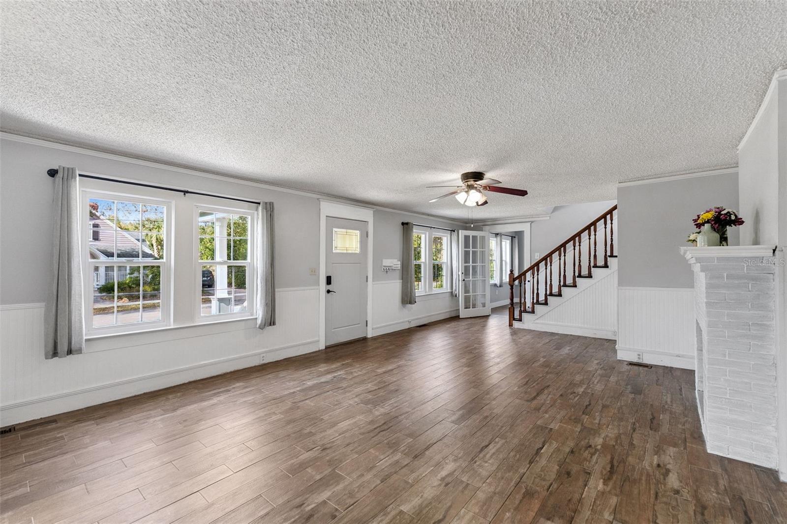 Image 5 of 49 For 431 Sans Souci Avenue